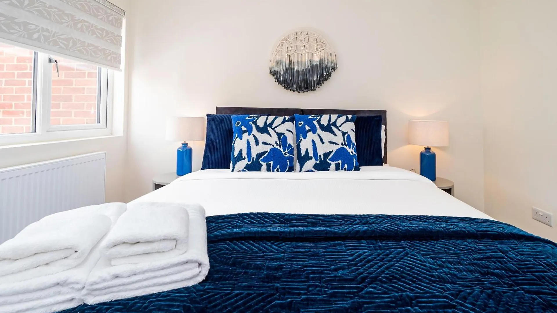 公寓 Beautiful 3 Bedrooms-2 Bathrooms 8 Minutes Walk From Hanwell Station, Sleeps 7 格林福德 英国